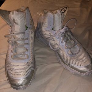 Boombah men’s Golf shoes.